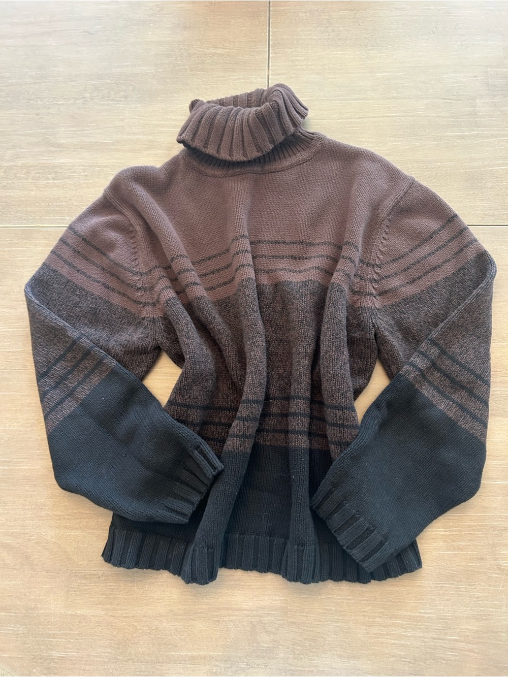 Vintage JEANNE PIERRE Brown and Black Gradient Turtleneck Sweater